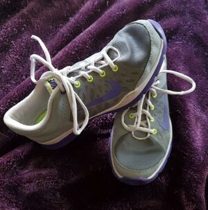 Nike Women's Gray & Purple Athletic Sneakers